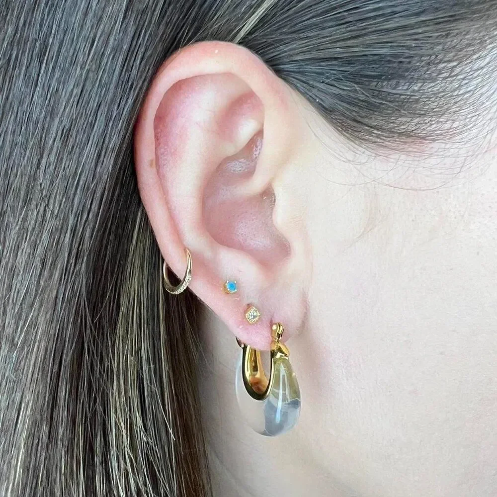New! “Stila” Clear Resin Hoop Earrings